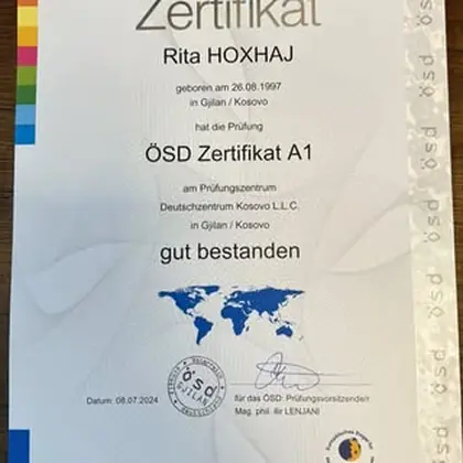 Duam të ju njoftojmë që studentja jonë, Rita, ka kaluar me sukses testin e gjuhës…